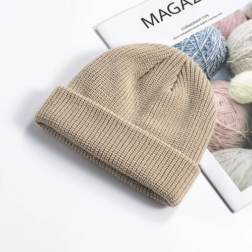 Knitted wool hat – unisex beanie 