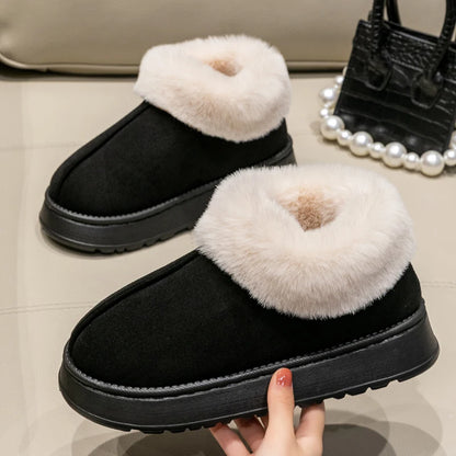 Women's snow boots with fluffy faux fur 